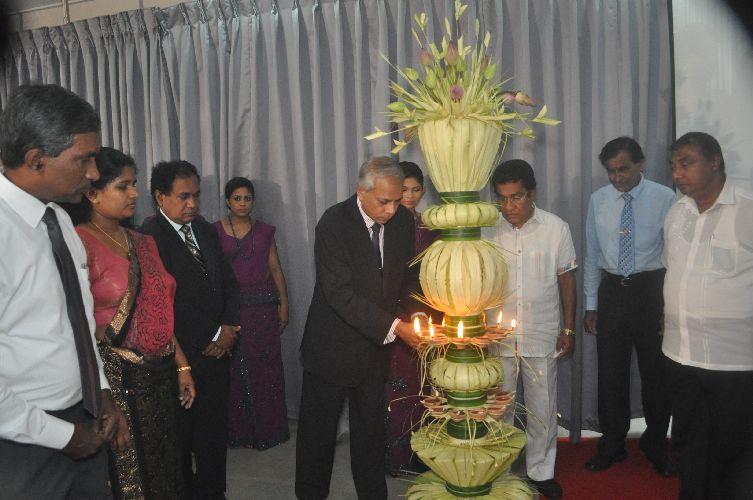 සිව් වන ත්‍රෛවාර්ෂික සංවත්සරය