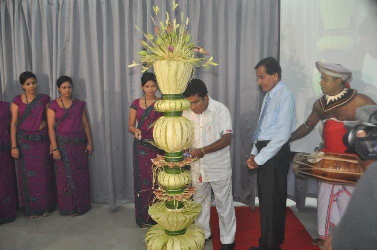 සිව් වන ත්‍රෙවාර්ෂික සංවත්සරය - 2014 නොවැම්බර් 01