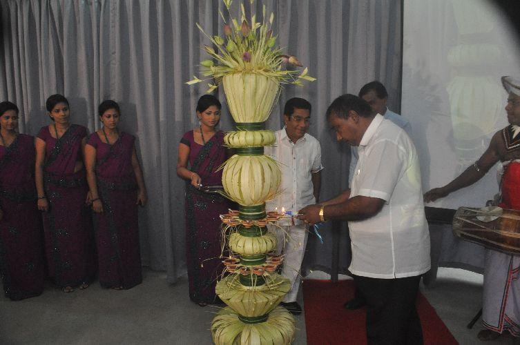 සිව් වන ත්‍රෙවාර්ෂික සංවත්සරය - 2014 නොවැම්බර් 01