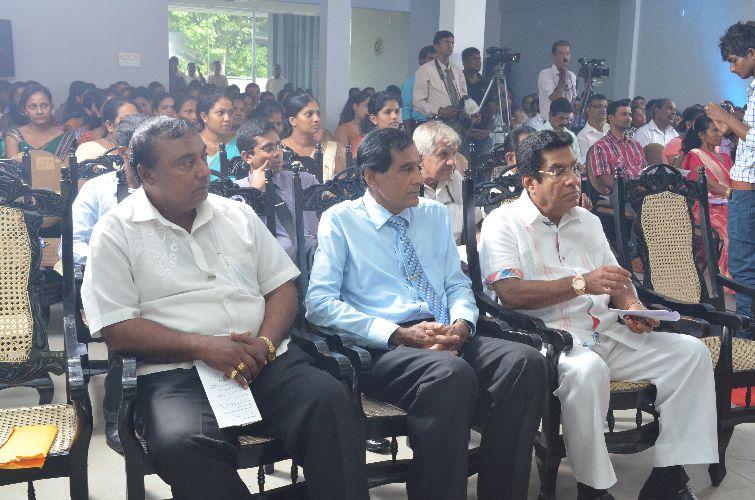 සිව් වන ත්‍රෙවාර්ෂික සංවත්සරය - 2014 නොවැම්බර් 01