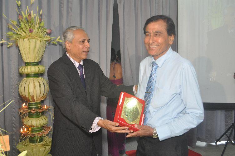 සිව් වන ත්‍රෙවාර්ෂික සංවත්සරය - 2014 නොවැම්බර් 01