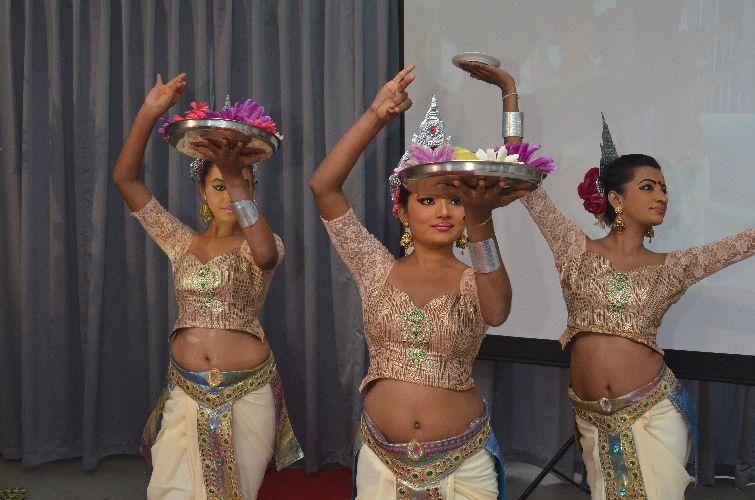 සිව් වන ත්‍රෙවාර්ෂික සංවත්සරය - 2014 නොවැම්බර් 01