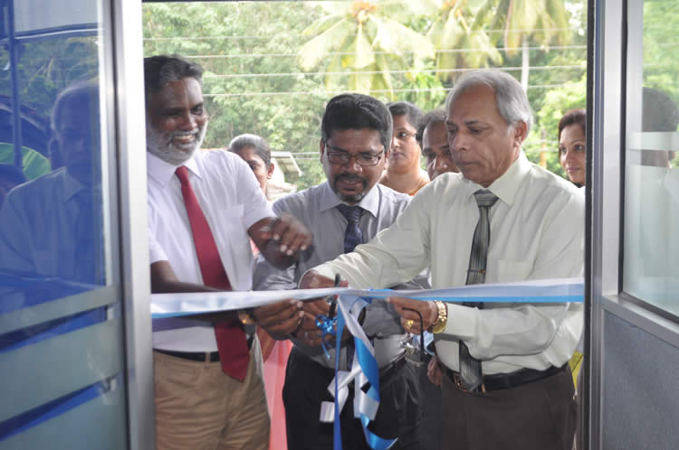 සීමාසහිත ව්‍යාපාර සංවර්ධන සමුපකාර සමිතිය සමුපකාර රක්ෂණ සමාගම සමග අත්වැල් බැඳ ගනී.