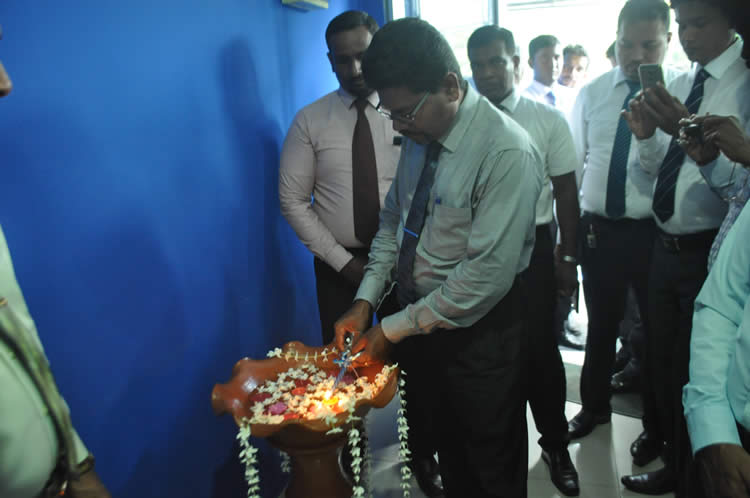 සීමාසහිත ව්‍යාපාර සංවර්ධන සමුපකාර සමිතිය සමුපකාර රක්ෂණ සමාගම සමග අත්වැල් බැඳ ගනී.