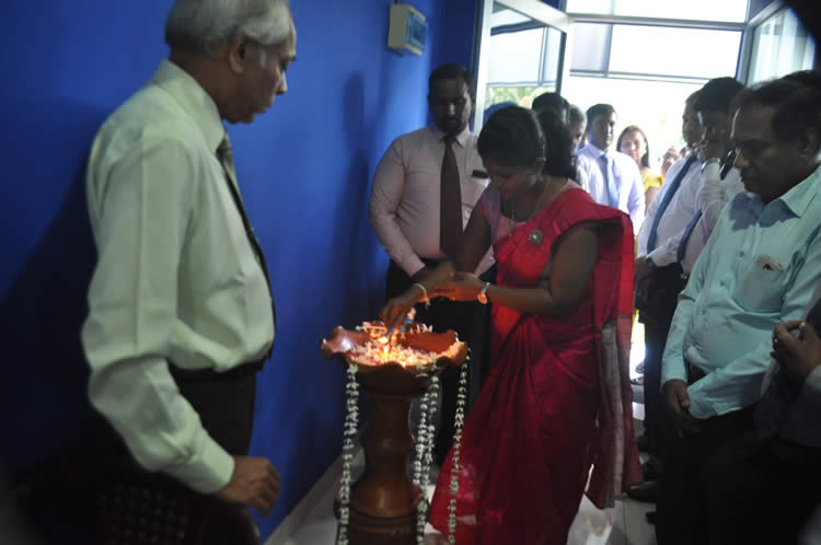 සීමාසහිත ව්‍යාපාර සංවර්ධන සමුපකාර සමිතිය සමුපකාර රක්ෂණ සමාගම සමග අත්වැල් බැඳ ගනී.