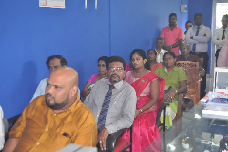 සීමාසහිත ව්‍යාපාර සංවර්ධන සමුපකාර සමිතිය සමුපකාර රක්ෂණ සමාගම සමග අත්වැල් බැඳ ගනී.