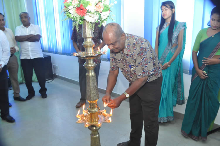 පස්වන සංවත්සරය හා නව අධ්‍යක්ෂ මණ්ඩලයක් පත් කර ගැනීම