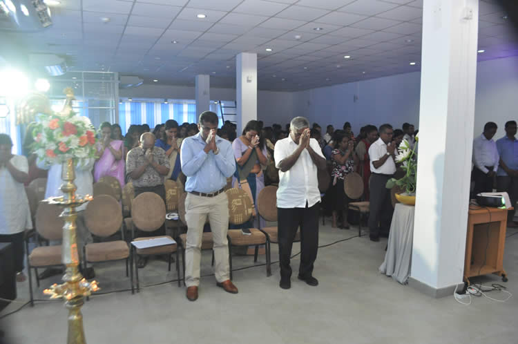 පස්වන සංවත්සරය හා නව අධ්‍යක්ෂ මණ්ඩලයක් පත් කර ගැනීම