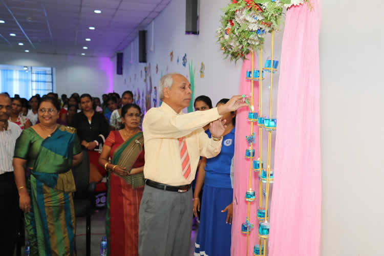 ලෝක ළමා හා වැඩිහිටි දින සැමරුම - 2018