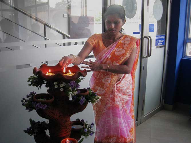 2015 අවුරුදු ගණු දෙණු