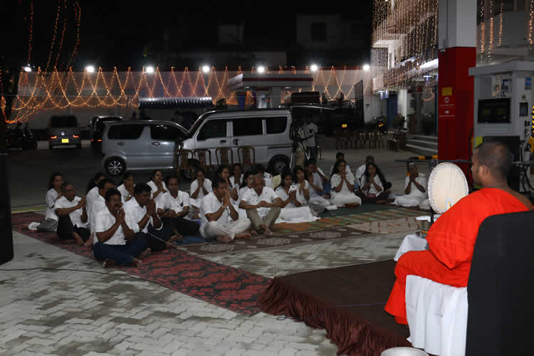 සල්මල් උයන ඉන්ධන පිරවුම් හල විවෘත කිරීම