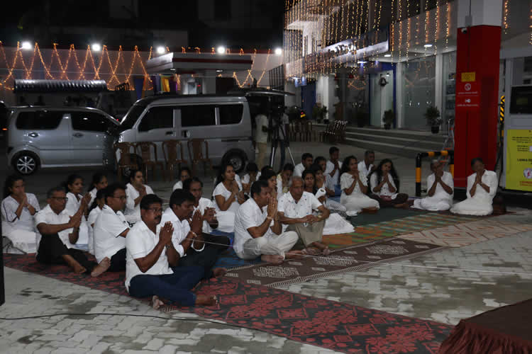 සල්මල් උයන ඉන්ධන පිරවුම් හල විවෘත කිරීම