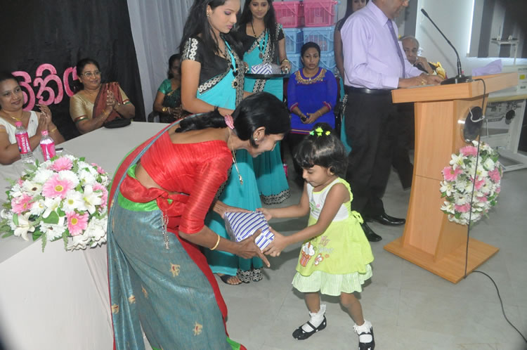 ජාත්‍යන්තර කාන්තා දිනය - 2015 මාර්තු 08