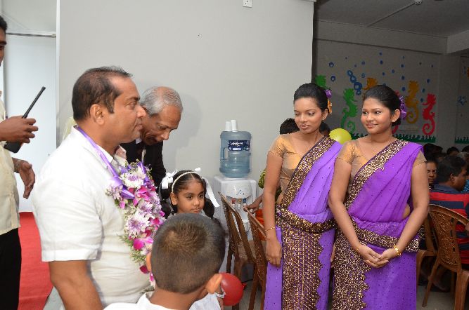 ලෝක ළමා දිනය 2015