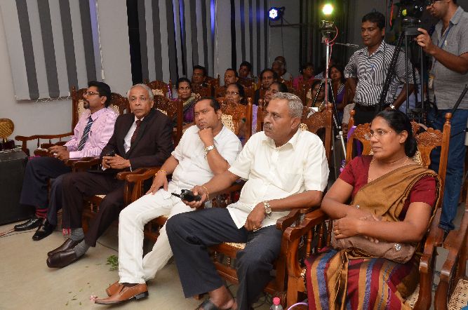 ලෝක ළමා දිනය 2015