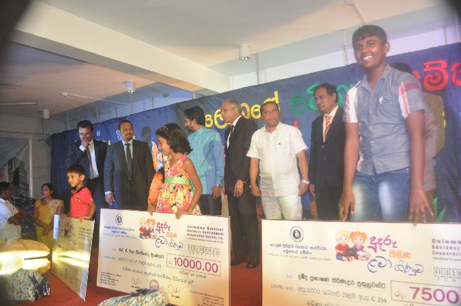 ලෝක ළමා දිනය 2015